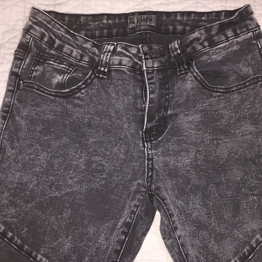 Black men’s skinny jeans
